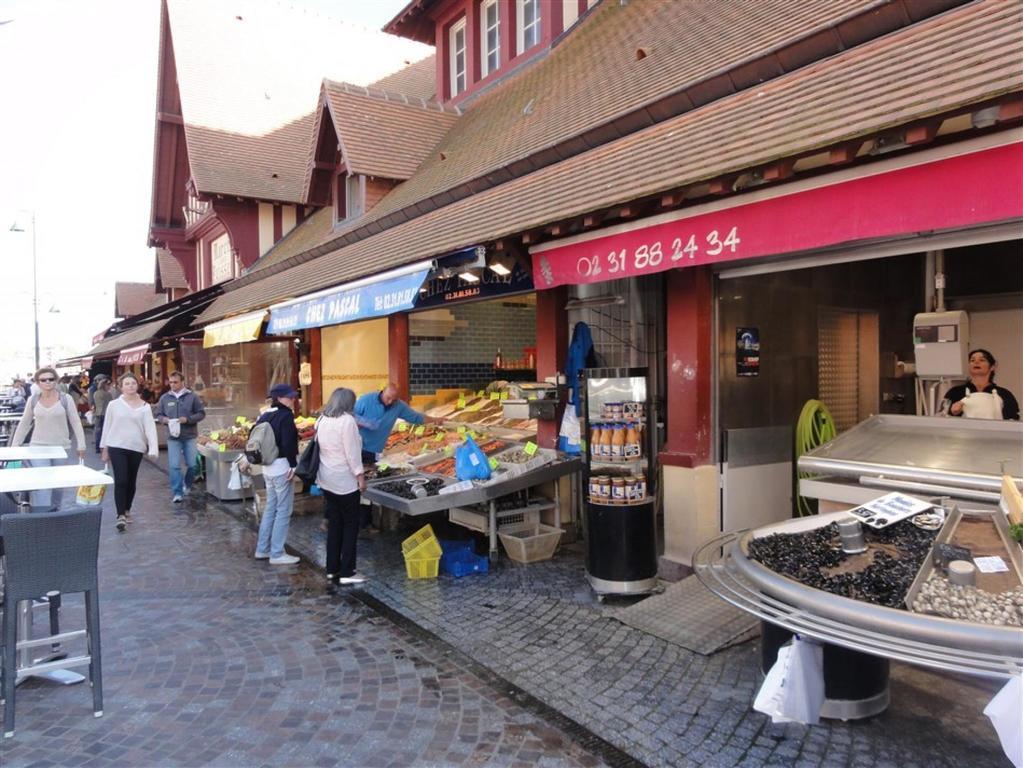 Les Studios Saint Germain Trouville-sur-mer Exteriör bild